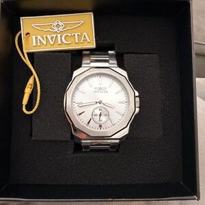 Invicta Silver Watch with White Dial Never worn